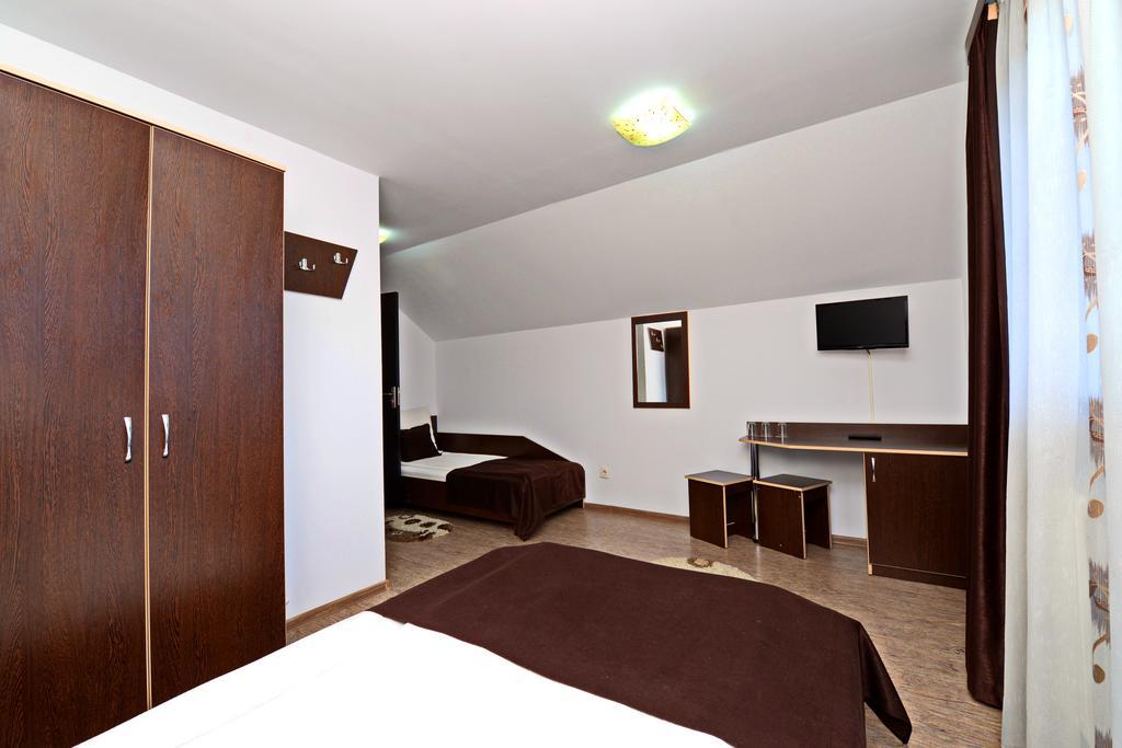Pensiunea Beatrice Vatra Dornei Kamer foto