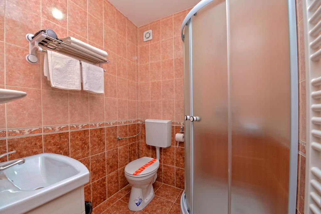 Pensiunea Beatrice Vatra Dornei Kamer foto