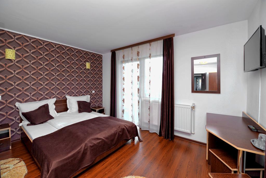 Pensiunea Beatrice Vatra Dornei Kamer foto